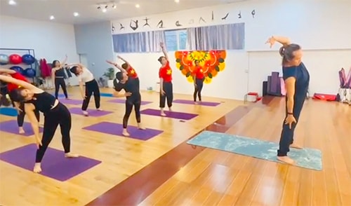 Có một địa chỉ dạy yoga miễn phí